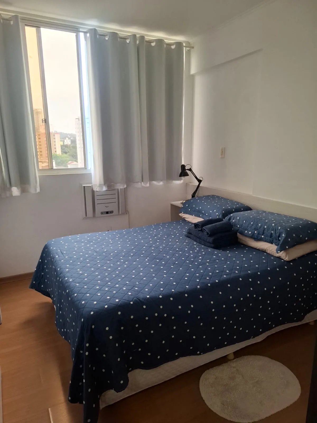 Apartamento Mobiliado de 28m² | 1 Suíte | 1 Vaga | Centro de Blumenau