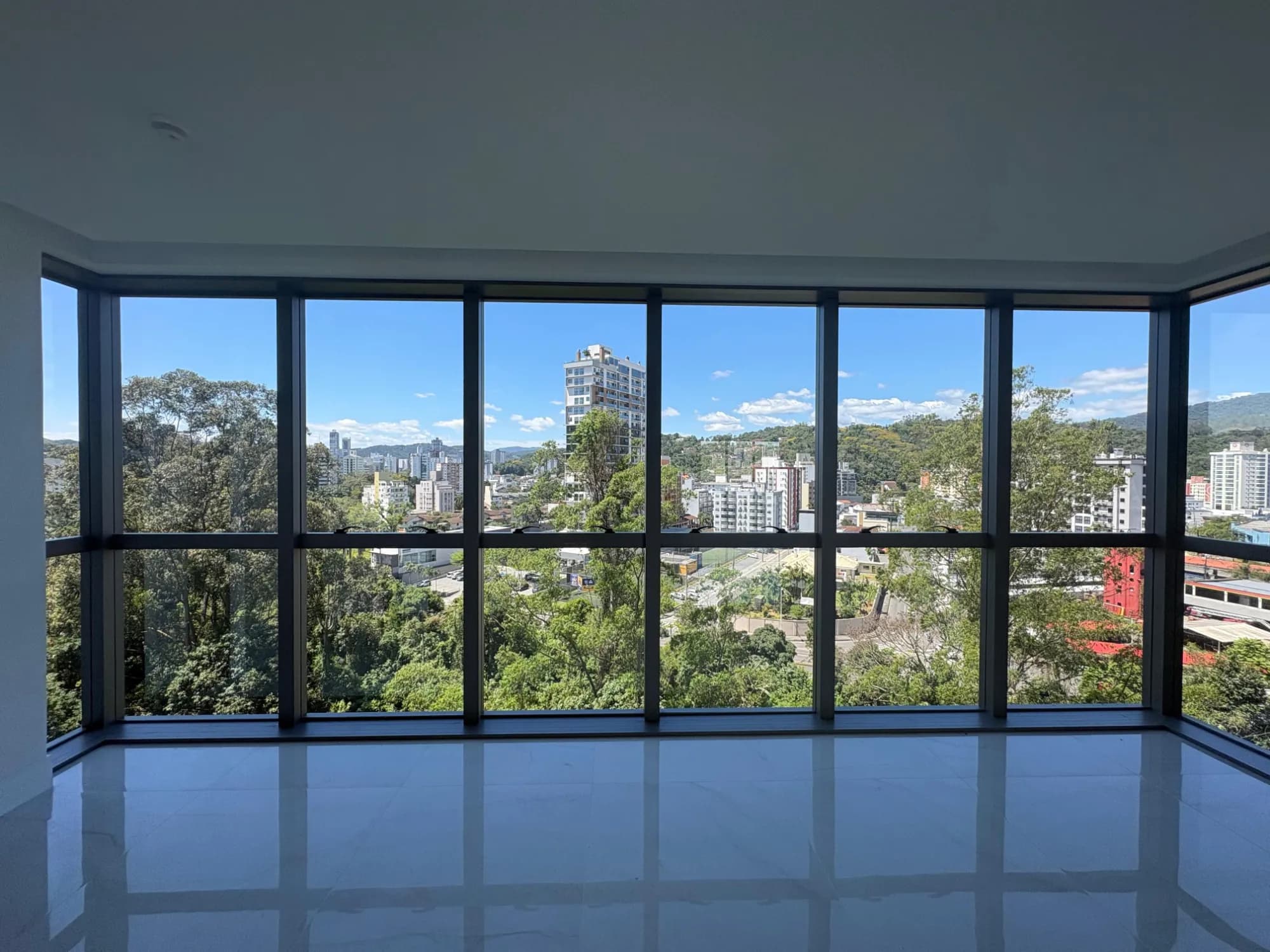 Apartamento de alto padrão no Victor Konder – Blumenau