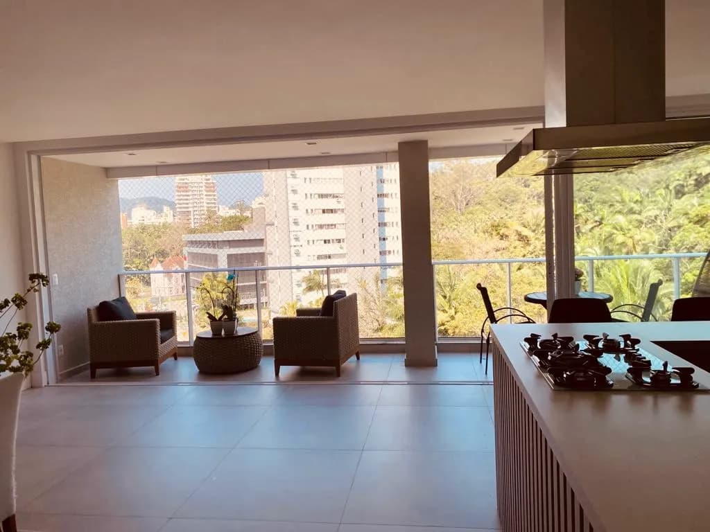 Apartamento Mobiliado com 3 Suítes, 189 m² Privativos e Lazer Completo no Bom Retiro, Blumenau