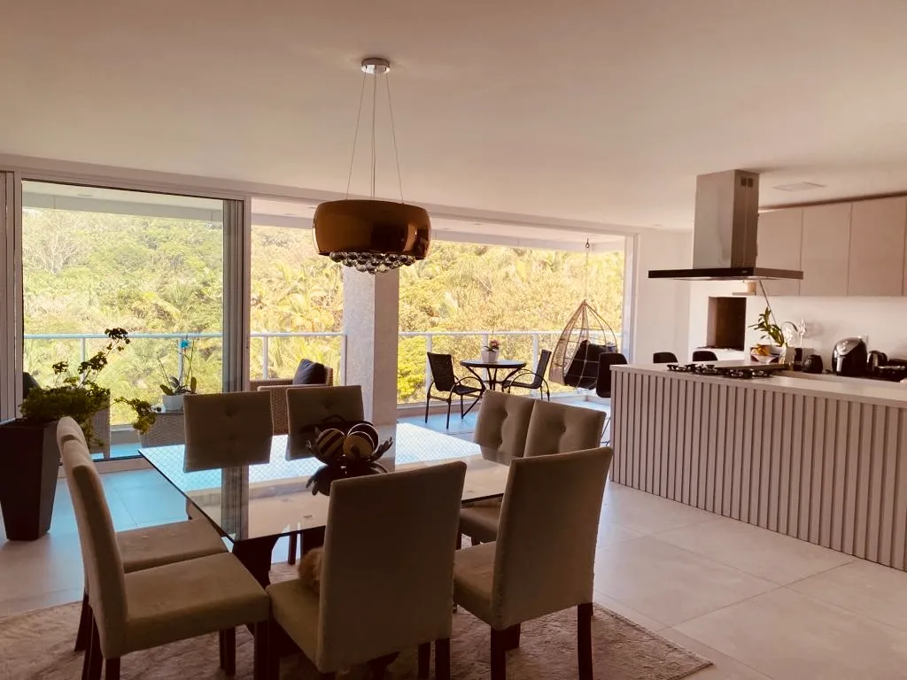 Apartamento Mobiliado com 3 Suítes, 189 m² Privativos e Lazer Completo no Bom Retiro, Blumenau