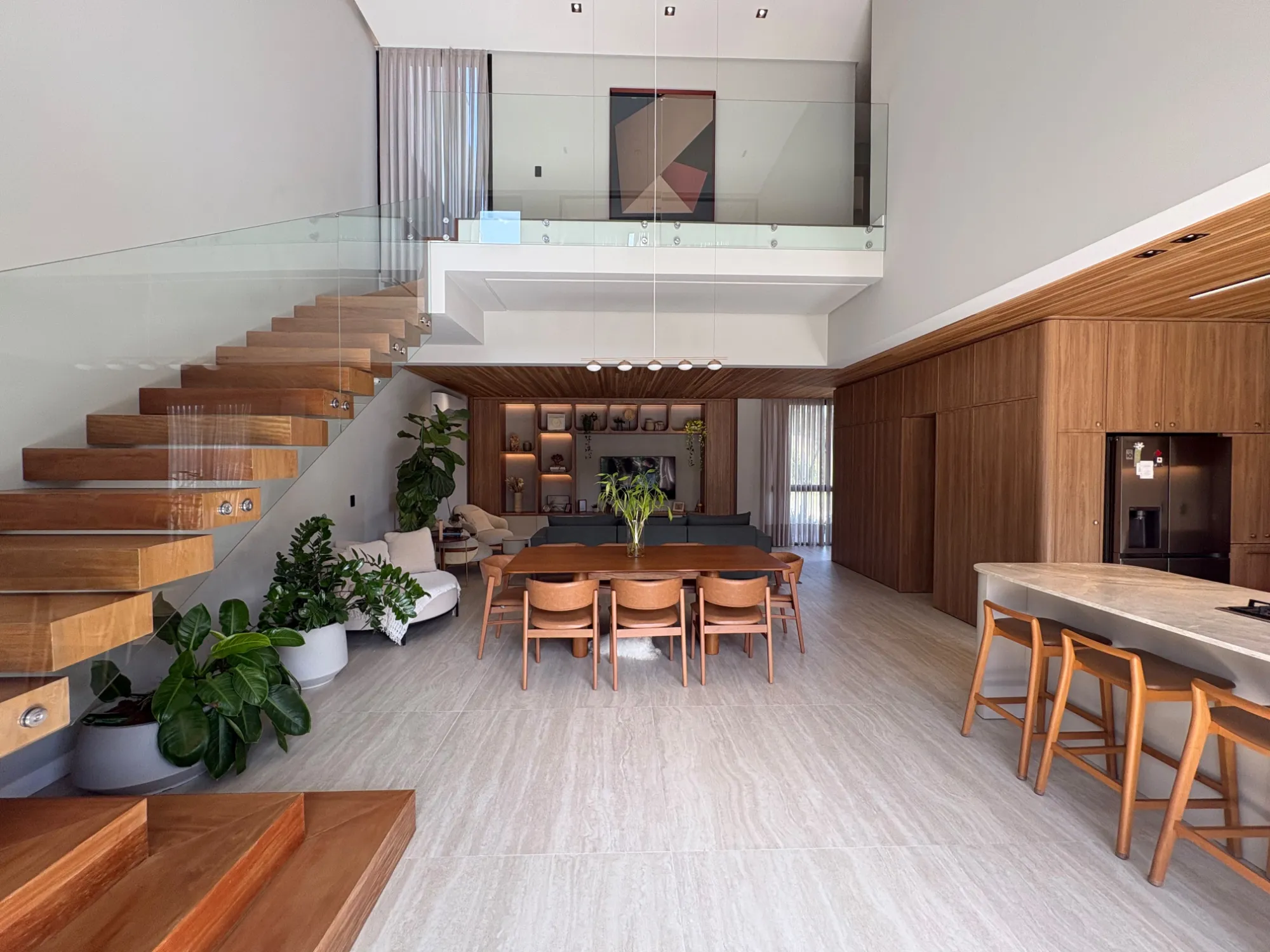 CASA NOVA DE ALTÍSSIMO PADRÃO - 3 SUÍTES E 336M2 PRIVATIVOS 