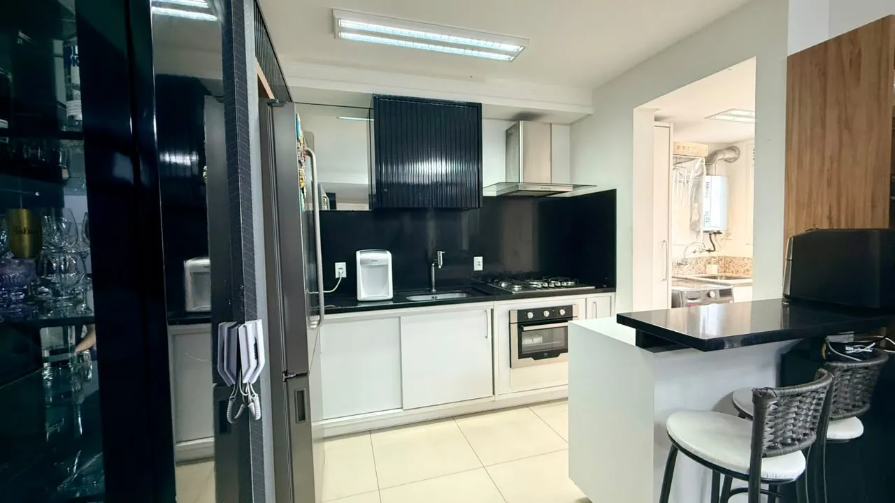Apartamento à Venda no bairro Victor Konder
