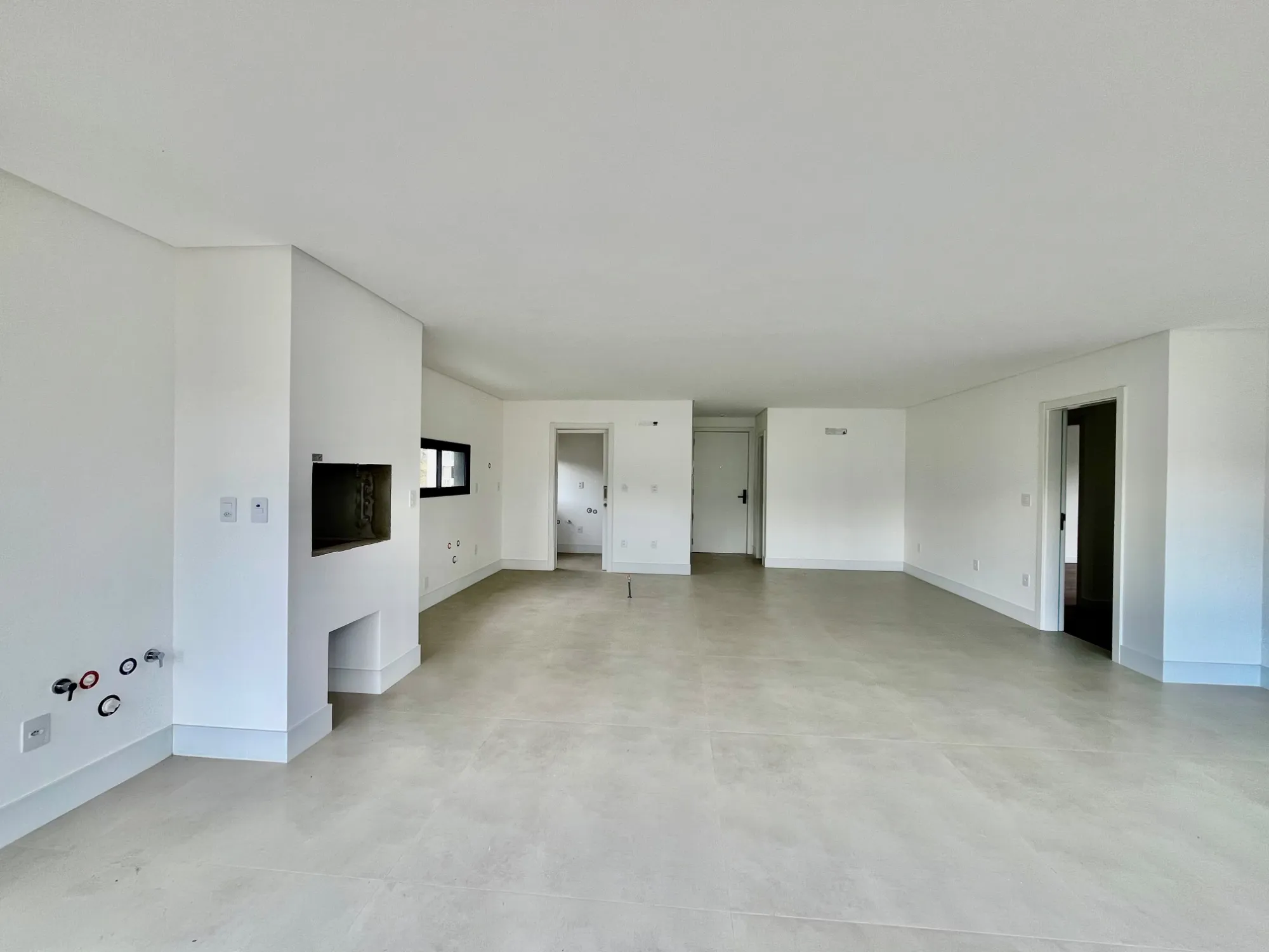 Apartamento de Alto Padrão com 3 Suítes na Victor Konder